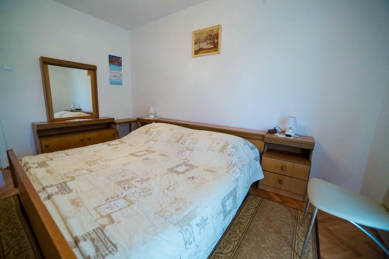 Apartments Marija Porec Bagian luar foto