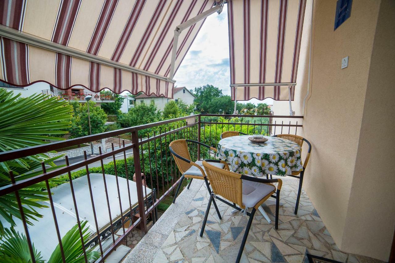 Apartments Marija Porec Bagian luar foto