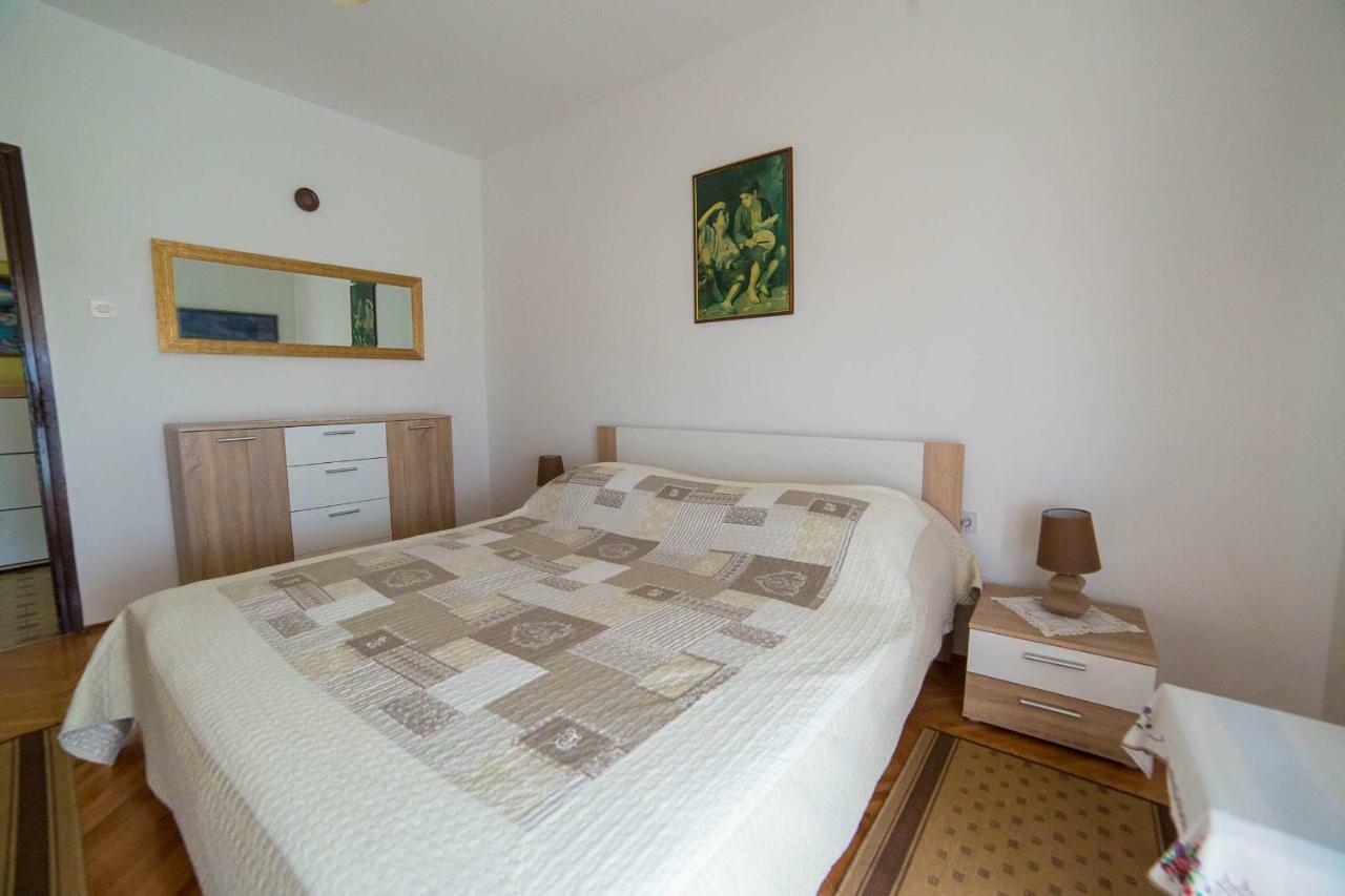Apartments Marija Porec Bagian luar foto