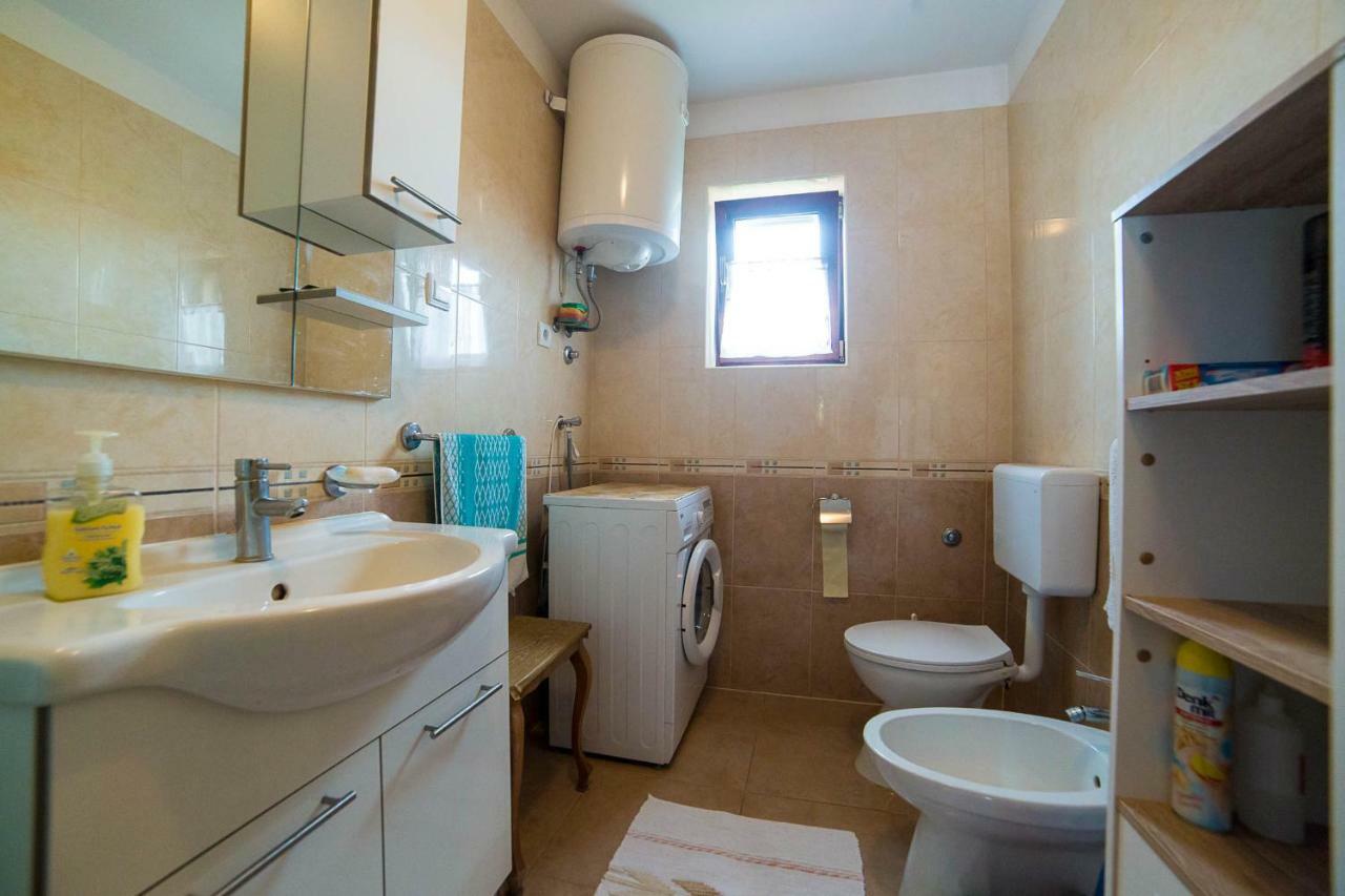 Apartments Marija Porec Bagian luar foto