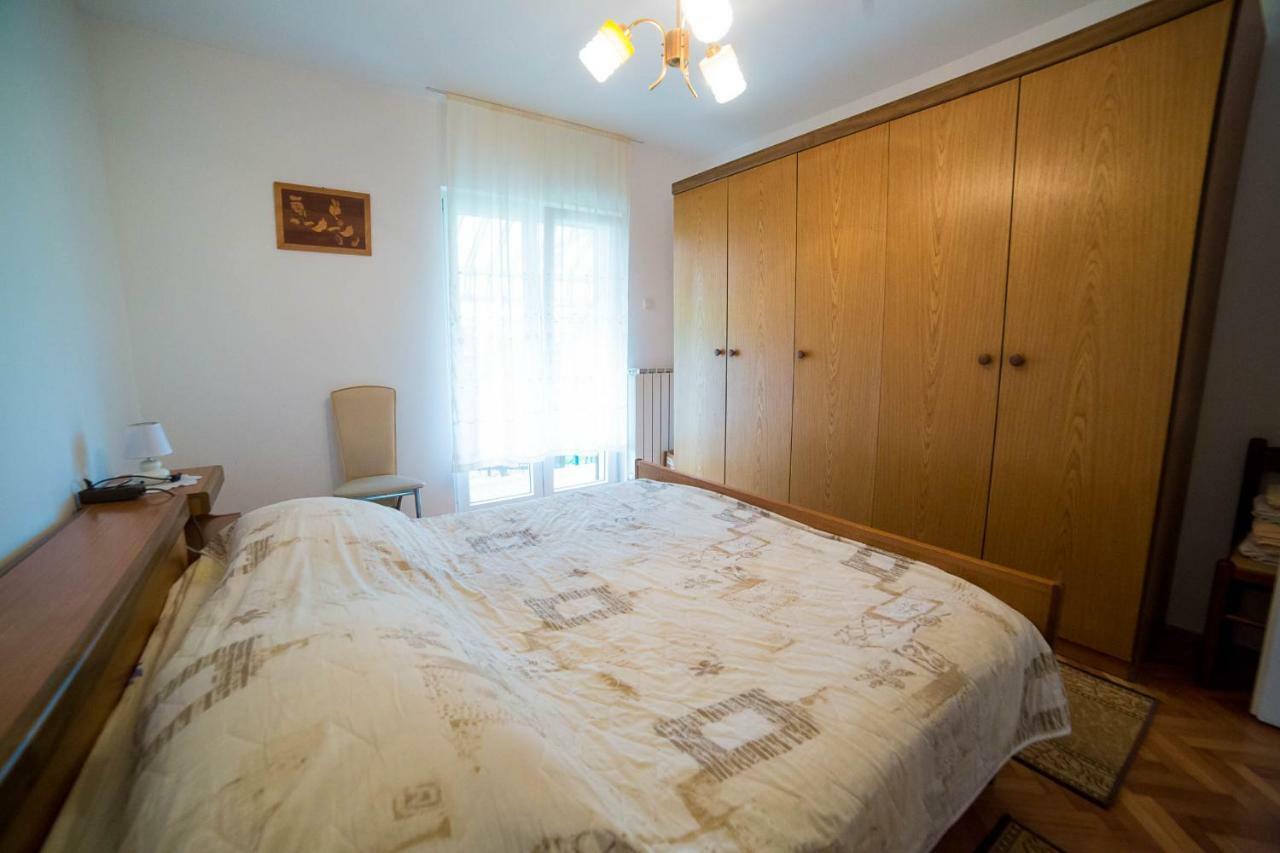 Apartments Marija Porec Bagian luar foto