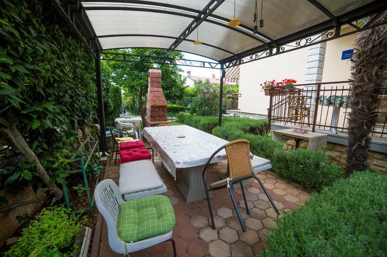 Apartments Marija Porec Bagian luar foto