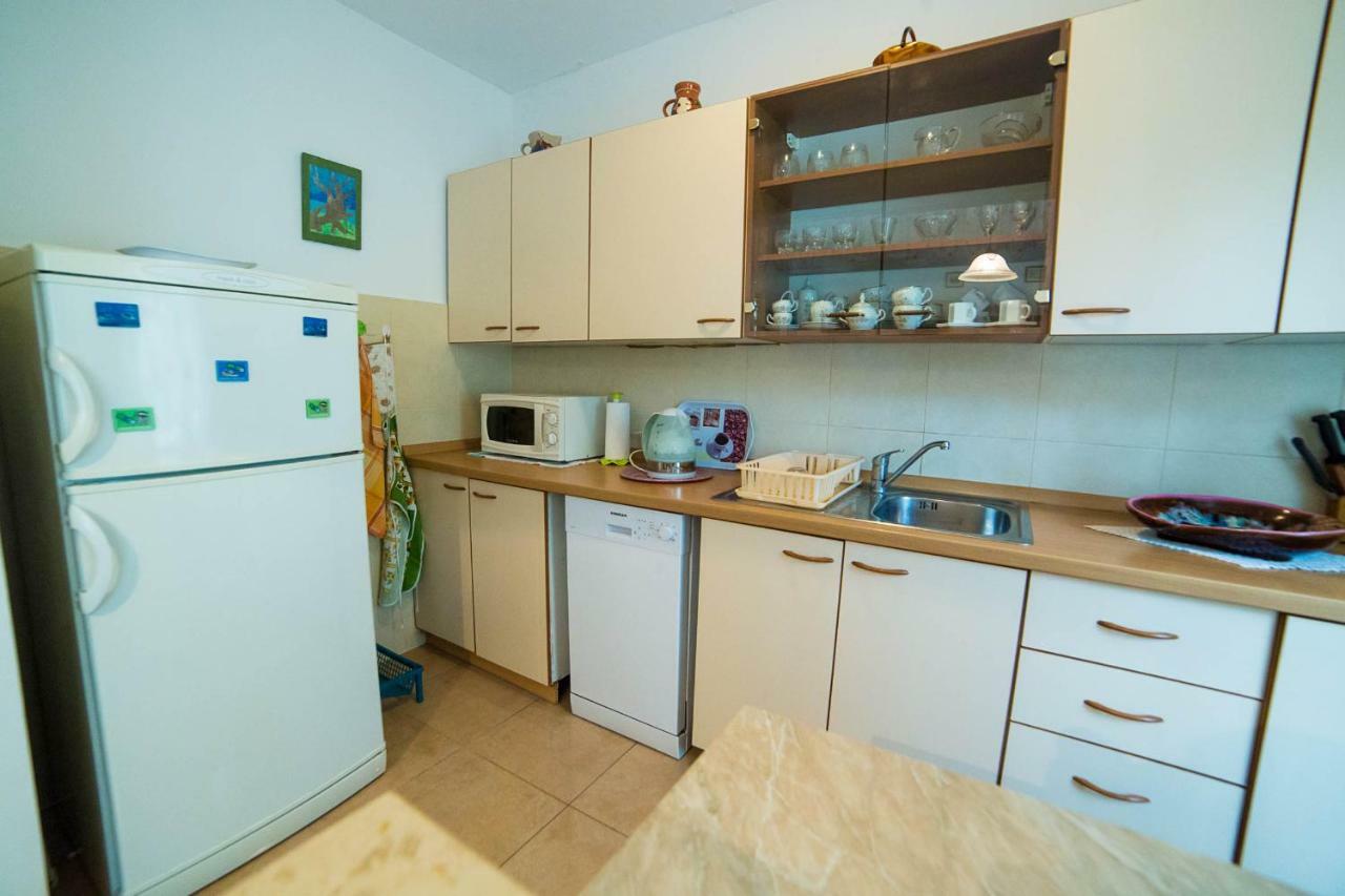 Apartments Marija Porec Bagian luar foto